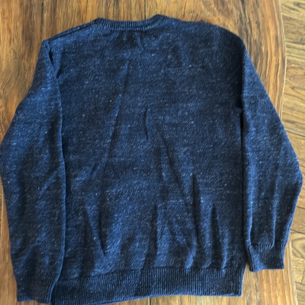 Star Wars Sweater Blue
Size youth XL 12 - Picture 3 of 3